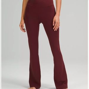 NWT LULULEMON 2022 Groove Pant Flare Super High Rise Leggings RED MERLOT Size 4